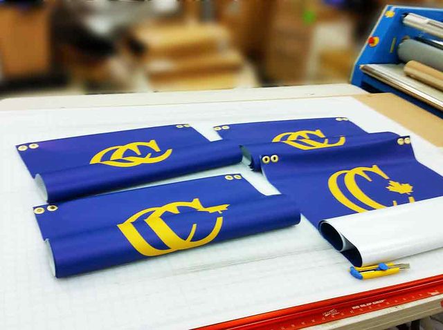 Vinyl banners with grommets
